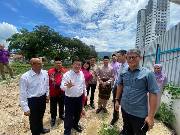 LAWATAN TAPAK RANCANGAN TEBATAN BANJIR SUNGAI PINANG BERSAMA YB KETUA MENTERI PULAU PINANG